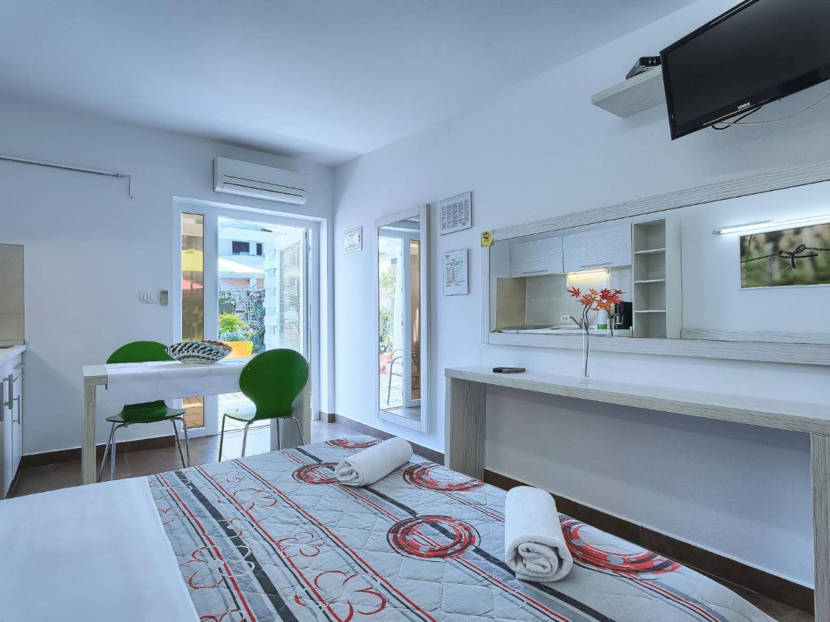 Apartment Nika-9 By Interhome Umago Esterno foto